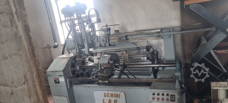 токарный станок по дереву / токарный станок GENINI LAR 120