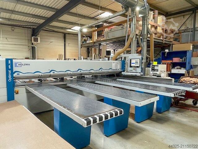 Пила для панелей с автоматической подачей HOLZMA HPL 380/43/22