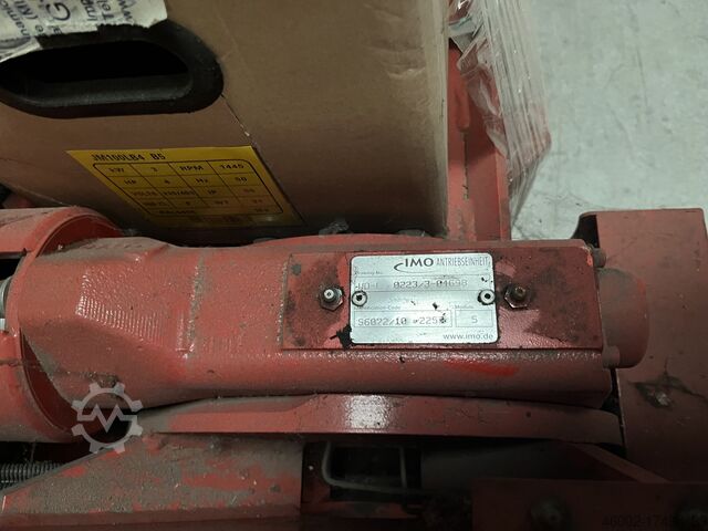 Робот IMO Storti Stapelrobot