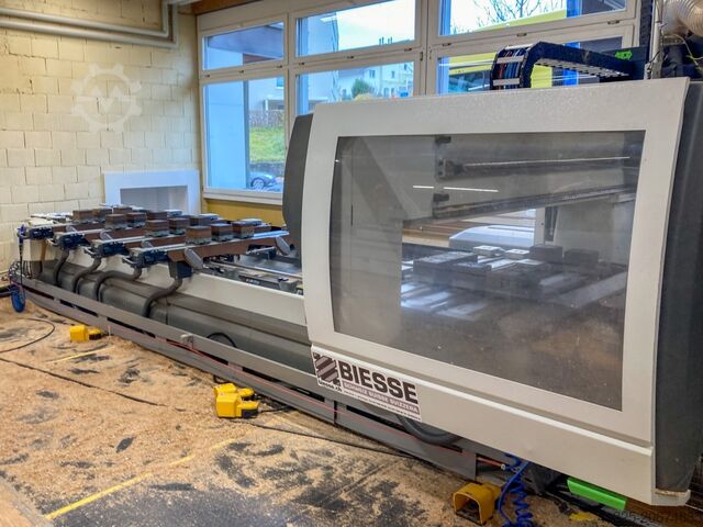 5-осевой обрабатывающий центр BIESSE ROVER C 9.50