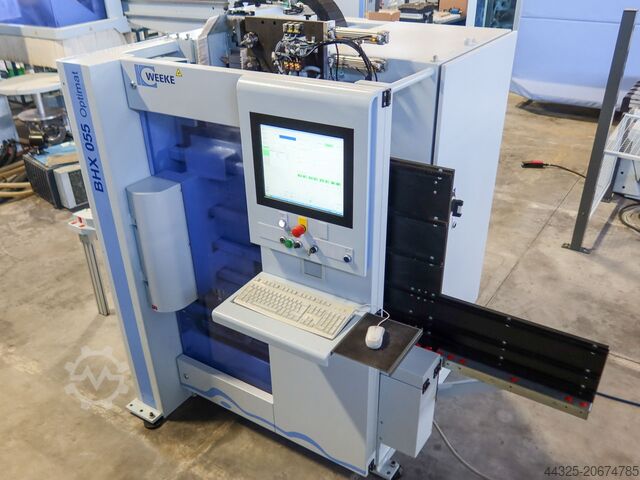 Вертикальный сверлильный станок с ЧПУ WEEKE BHX 055