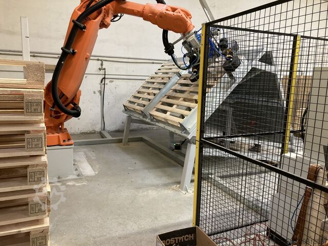 станок для производства поддонов Tandee s.r.o. Tandee Robonail 2nd gen