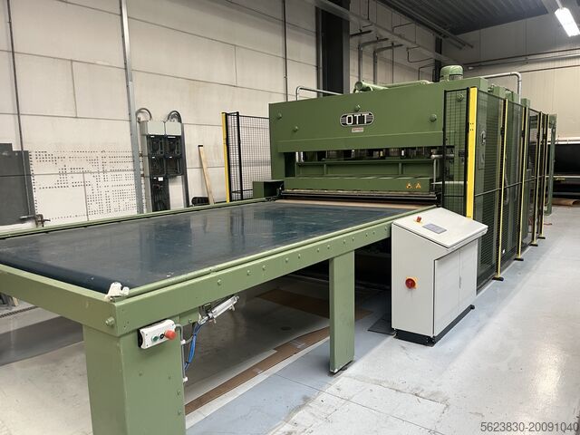 Проходной пресс 2,3×3,6 м Paul OTT D99/480