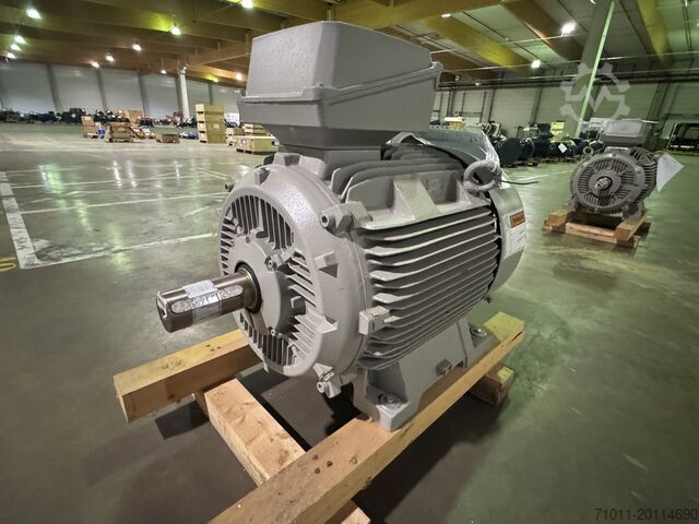 электродвигатель Siemens 1LE16033AD034AK4-Z