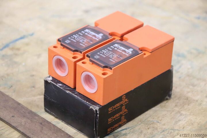 Индуктивный датчик приближения, 2 штуки Schmersal IFL 15-333-11yPG