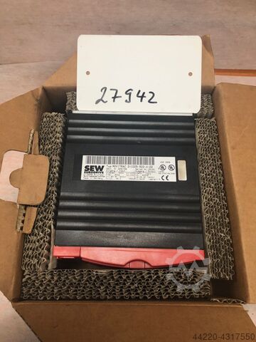 сервопривод (27942) SEW-EURODRIVE Movitrac 31 C 005-503-4-00