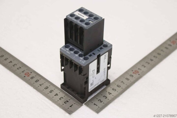 Блок вспомогательных контактов Siemens 3RH2131-1BB40 / 3RH2911-1GA40