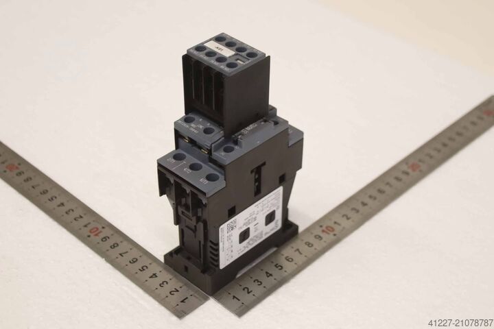 Блок вспомогательных контактов Siemens 3RT2026-1BB40 / 3RH2911-1GA40