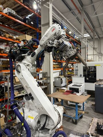 промышленный робот ABB IRB 6700